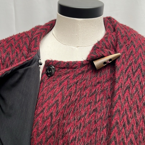 Lindsey Thornburg Burgundy/Black Chevron Alpaca Blend Shawl Cape Coat - Picture 15 of 16